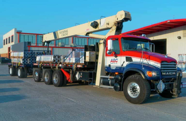 Cable Crane 103' Tandem Axle 20' Bed